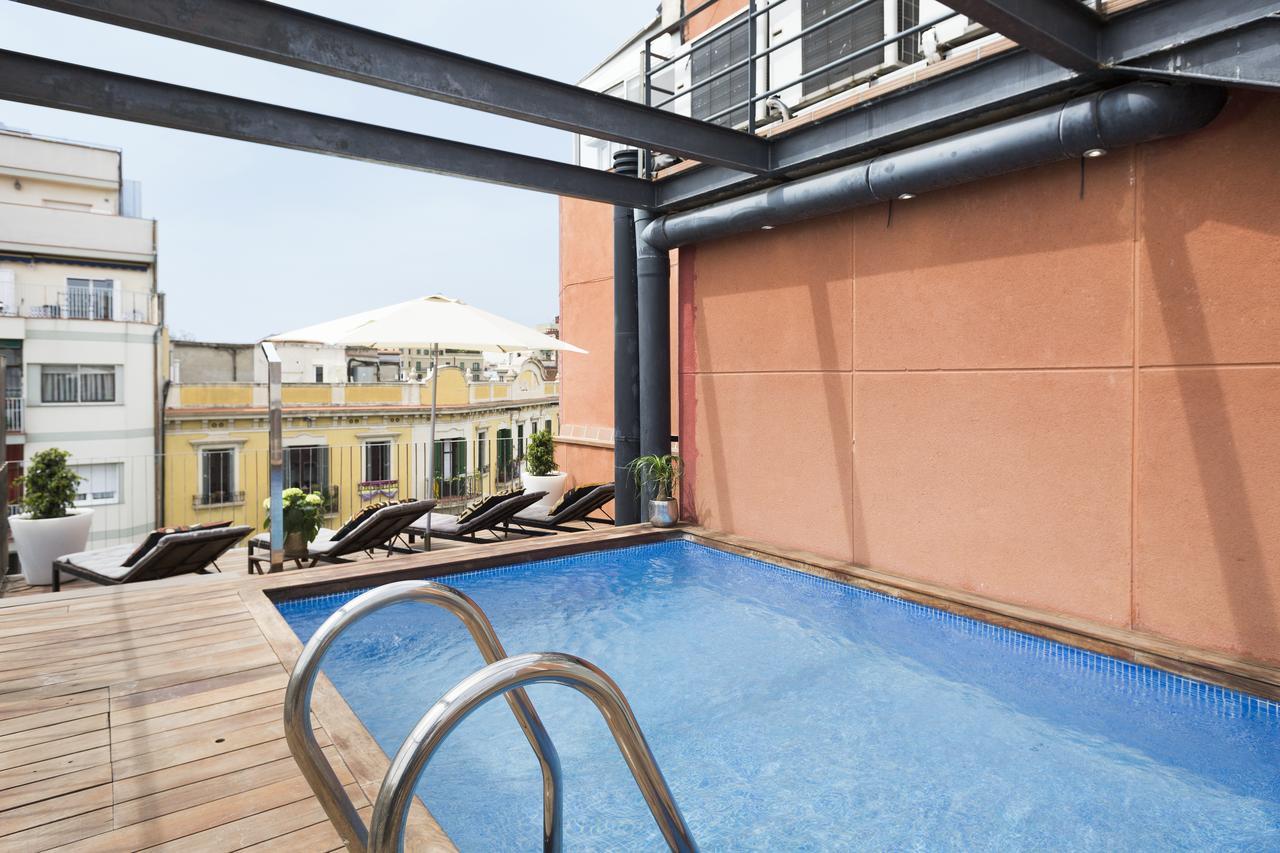 My Space Barcelona Pool City Center Exterior photo